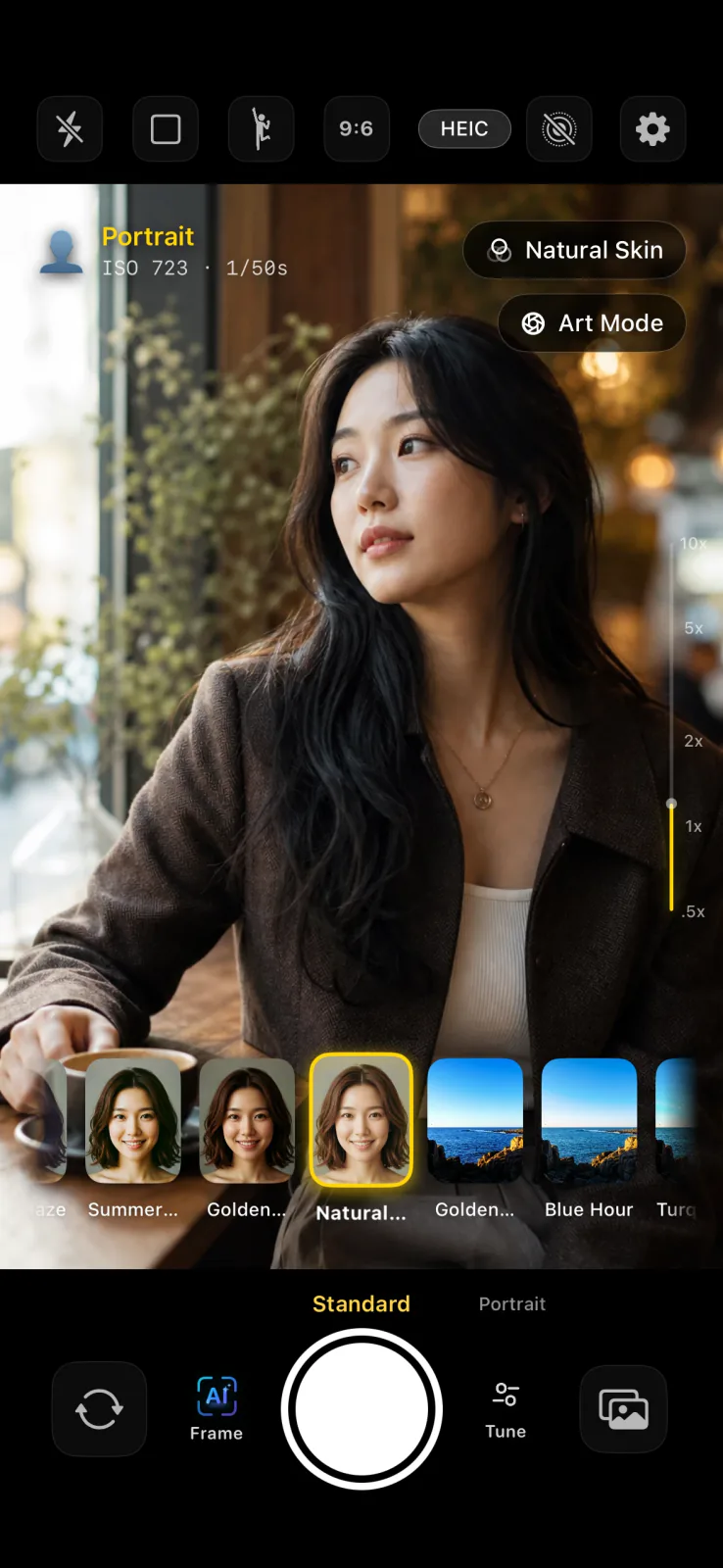 LensMentor camera viewfinder with the filter selector open